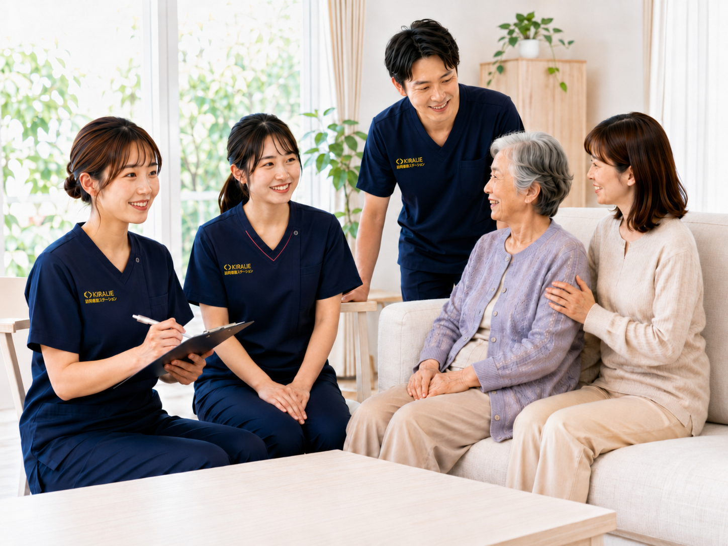 KIRALIEのスタッフとご利用者様・ご家族様のイメージ